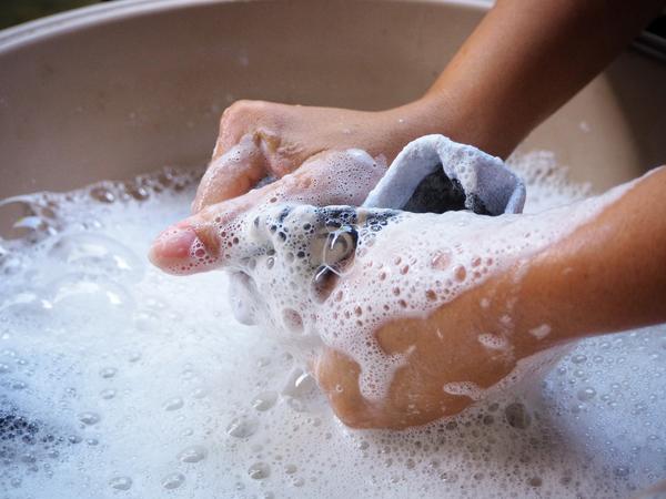 HOW TO WASH COMPRESSION STOCKINGS